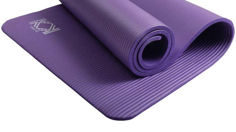 From skipping ropes to Swiss balls: personal trainers on the best home gym kit