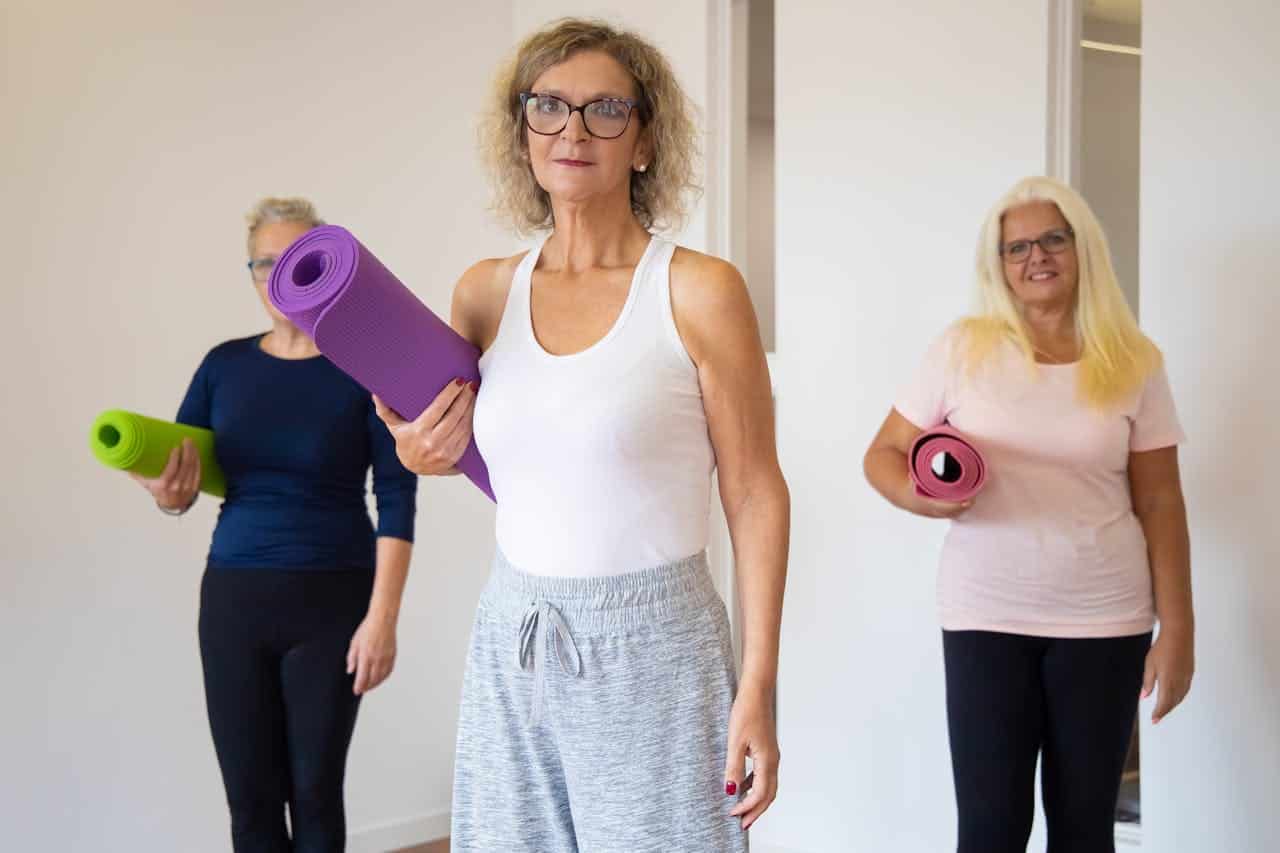 Do women need to exercise differently from men – and ease up on cardio after 40?